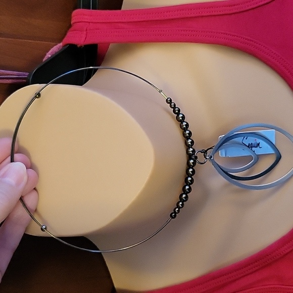 Choker Necklace - Picture 2 of 3